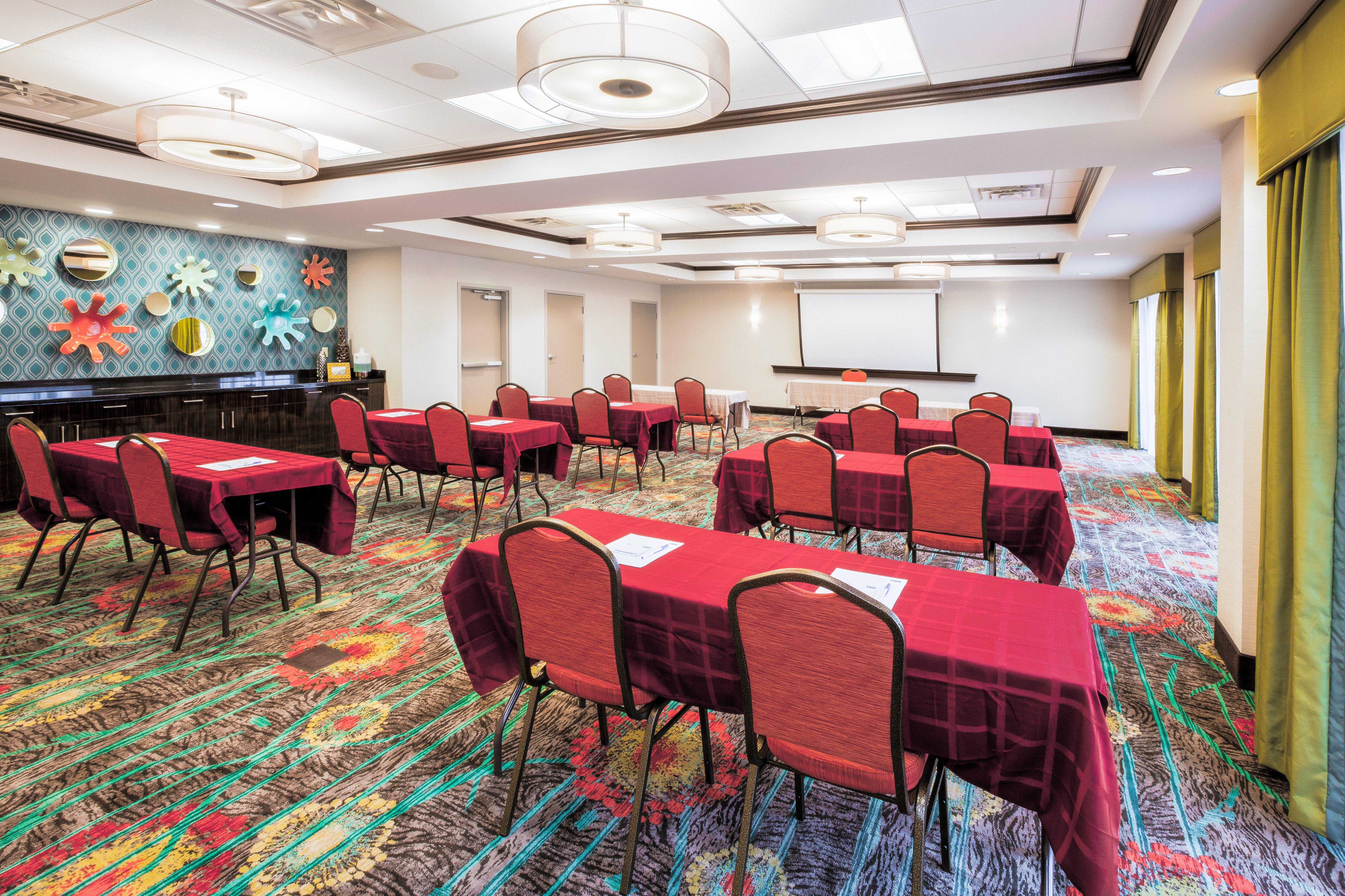 Holiday Inn Express & Suites Eureka By Ihg Εξωτερικό φωτογραφία