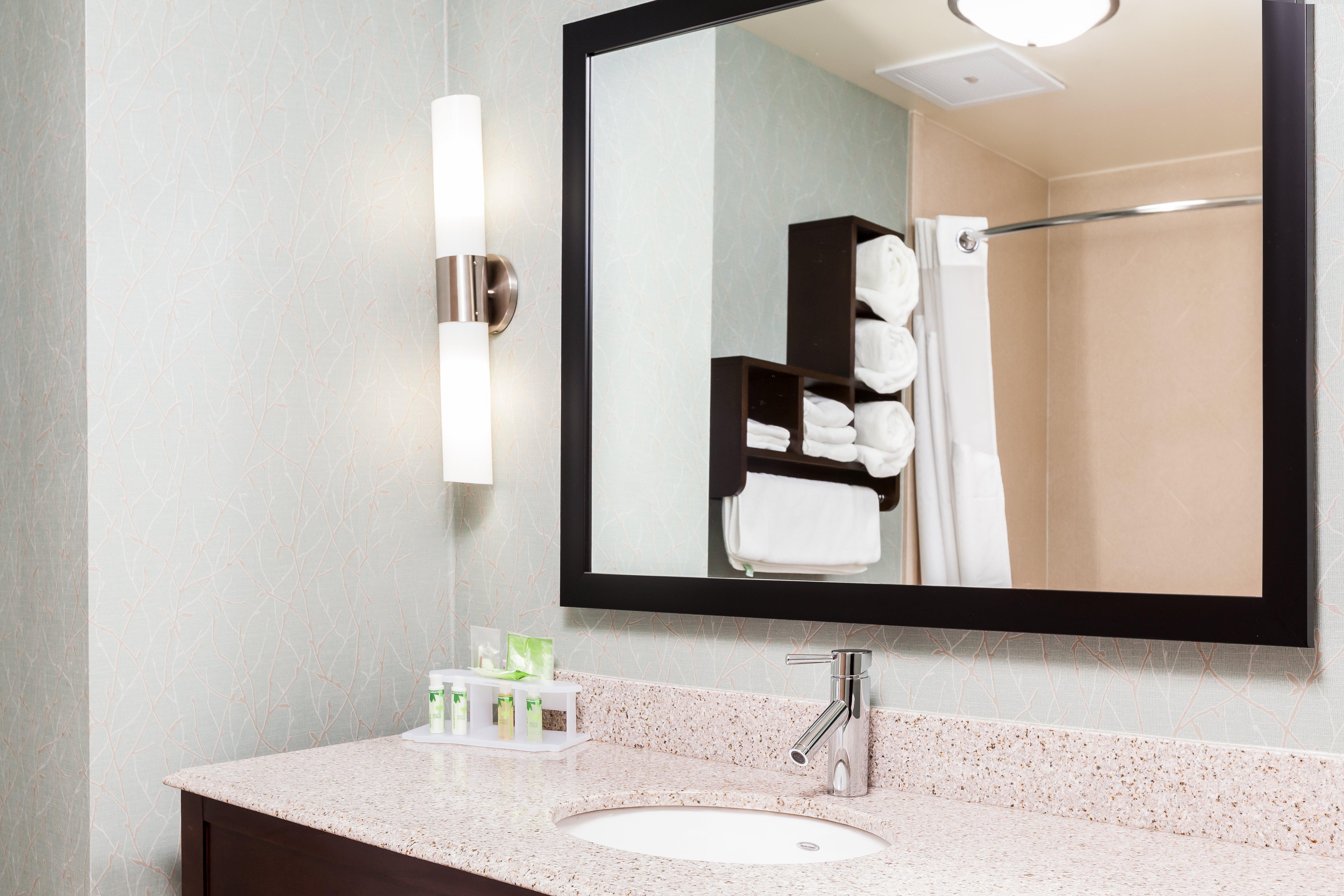 Holiday Inn Express & Suites Eureka By Ihg Εξωτερικό φωτογραφία