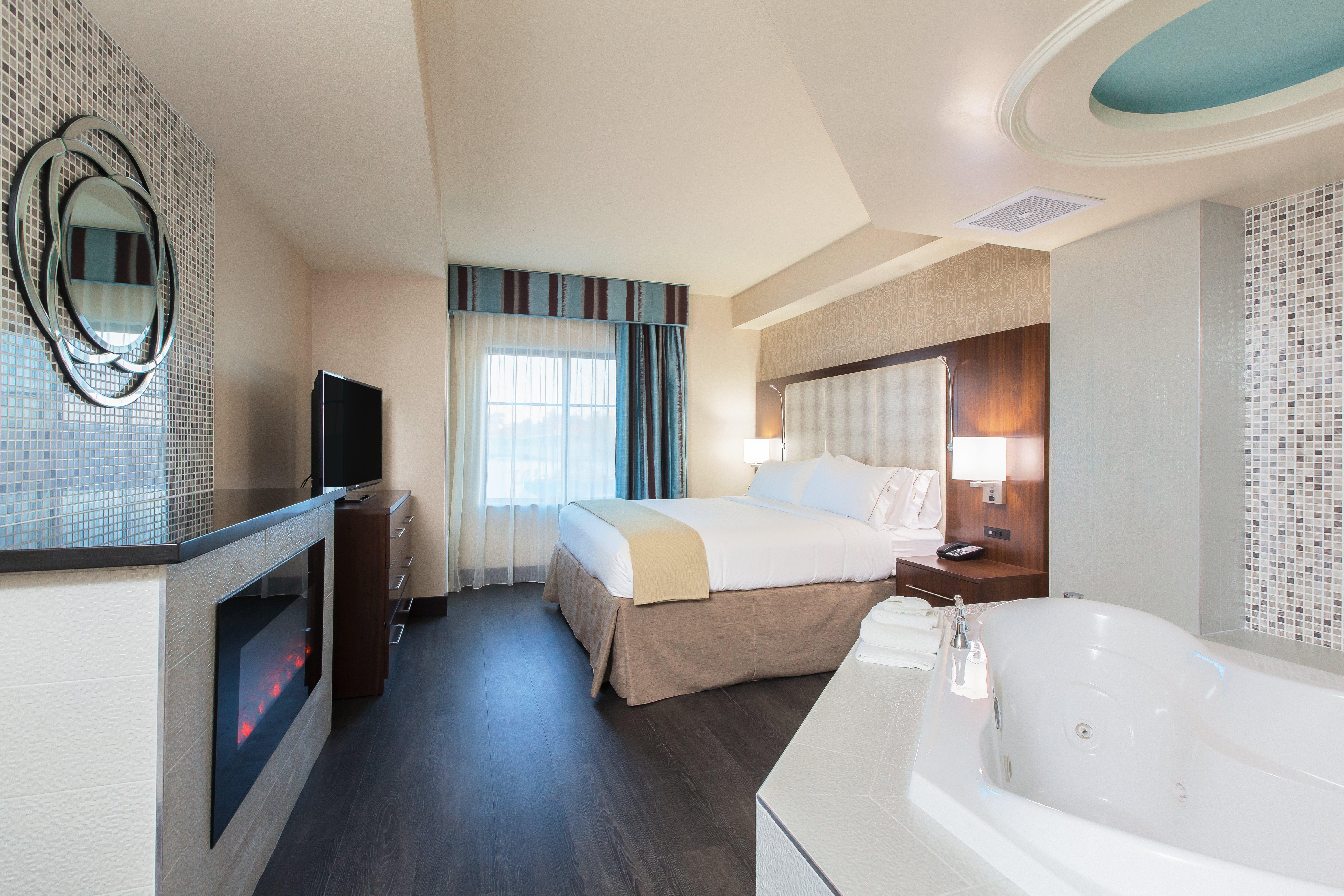 Holiday Inn Express & Suites Eureka By Ihg Εξωτερικό φωτογραφία